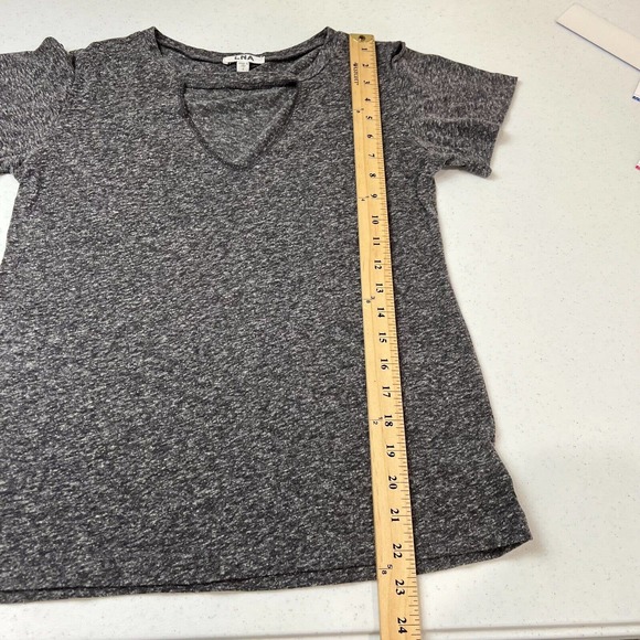 LNA Women Cold Shoulder Knit Pullover Short Sleeve Gray Size Small - Picture 9 of 10